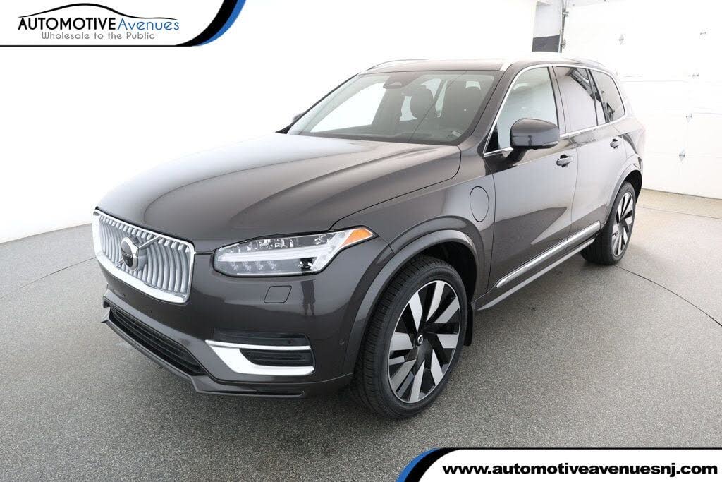 2023 Volvo XC90 Recharge T8 Ultimate Bright Theme 6-Passenger eAWD