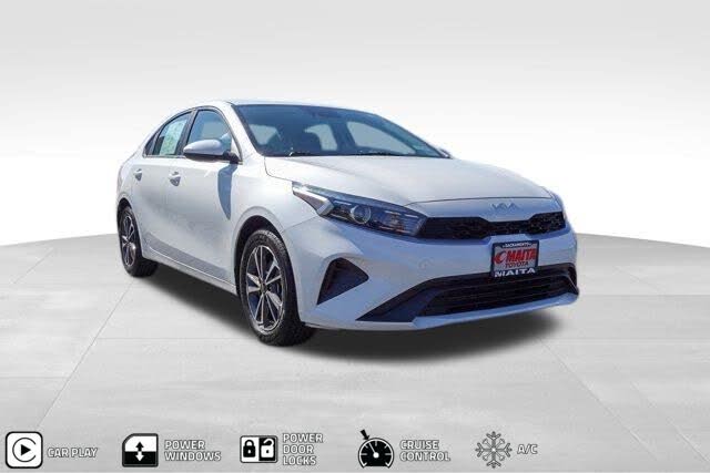 2022 Kia Forte LXS FWD