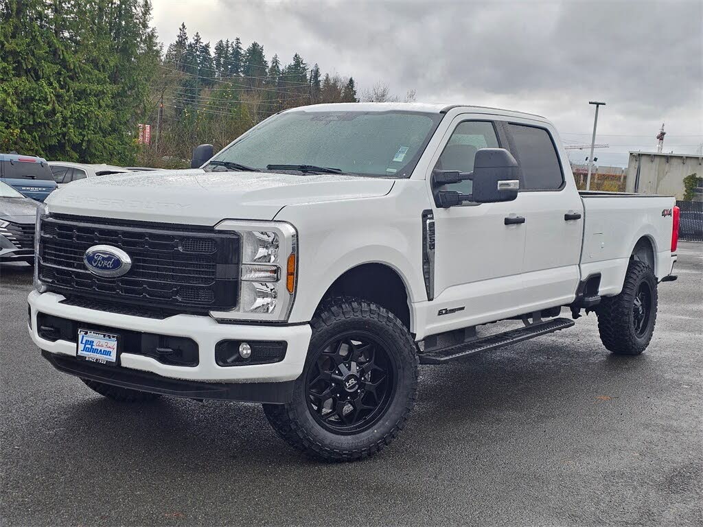 2024 Ford F-350 Super Duty XLT Crew Cab 4WD