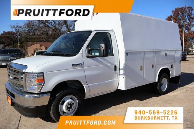 2026 Ford E-Series Chassis E-350 SD Cutaway 138 RWD