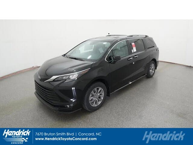 2026 Toyota Sienna XLE 7-Passenger FWD
