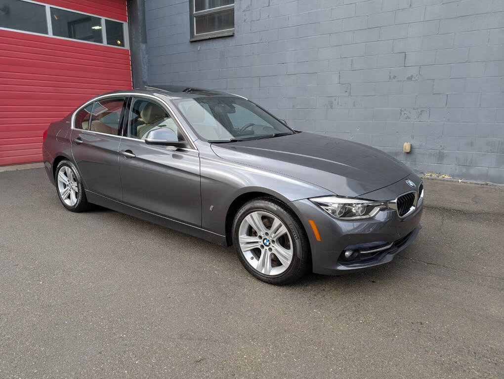 2017 BMW 3 Series 330e iPerformance Sedan RWD