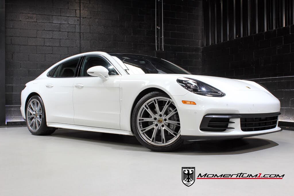 2018 Porsche Panamera RWD
