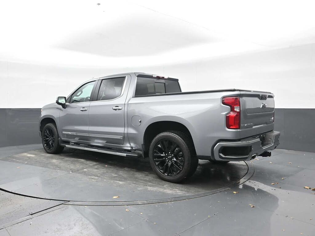 2024 Chevrolet Silverado 1500 High Country Crew Cab 4WD