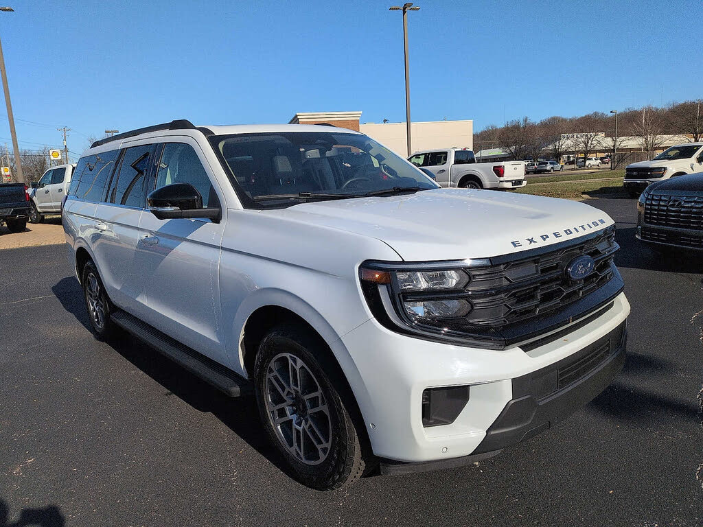 2025 Ford Expedition MAX Active 4WD