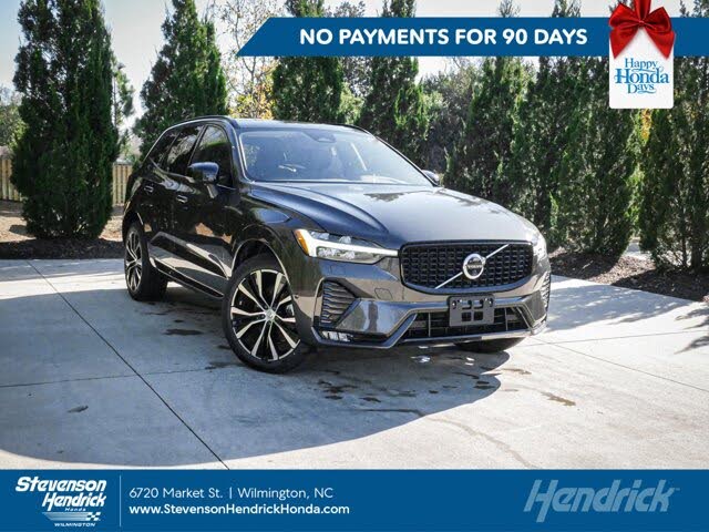 2025 Volvo XC60 B5 Plus Dark Theme AWD