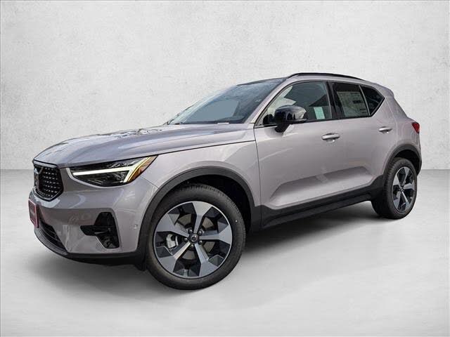 2026 Volvo XC40 B4 Plus FWD