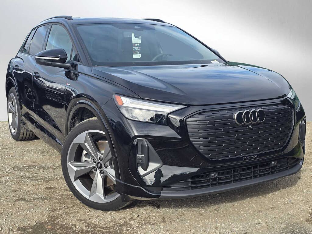 2026 Audi Q4 e-tron quattro Premium Plus 55