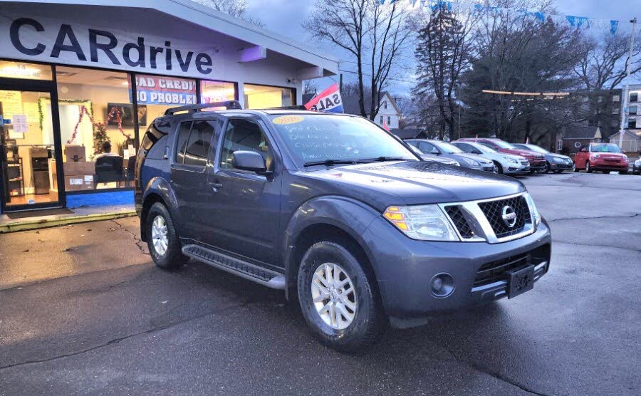 2010 Nissan Pathfinder SE 4WD