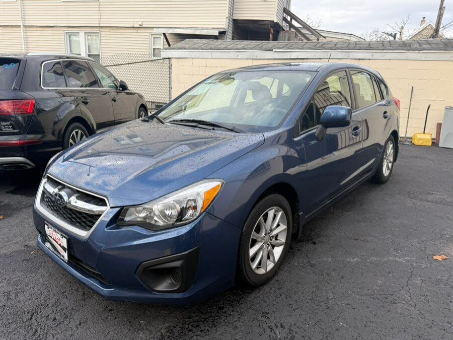 2012 Subaru Impreza 2.0i Premium Hatchback