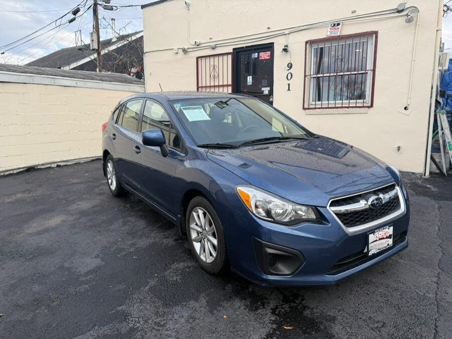 2012 Subaru Impreza 2.0i Premium Hatchback