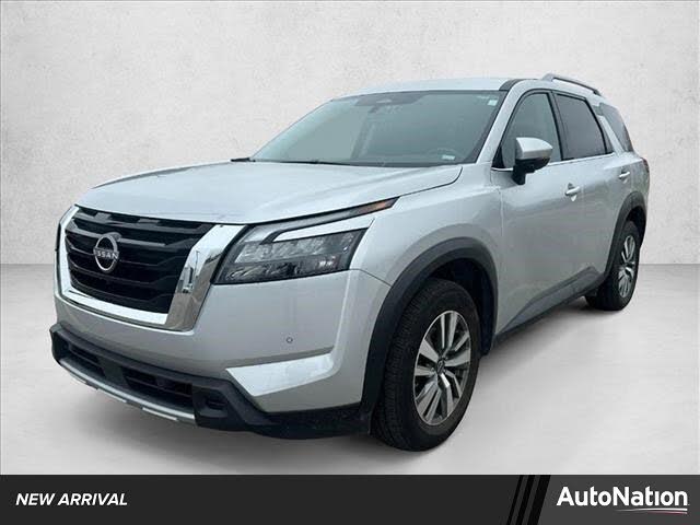 2025 Nissan Pathfinder SL 4WD