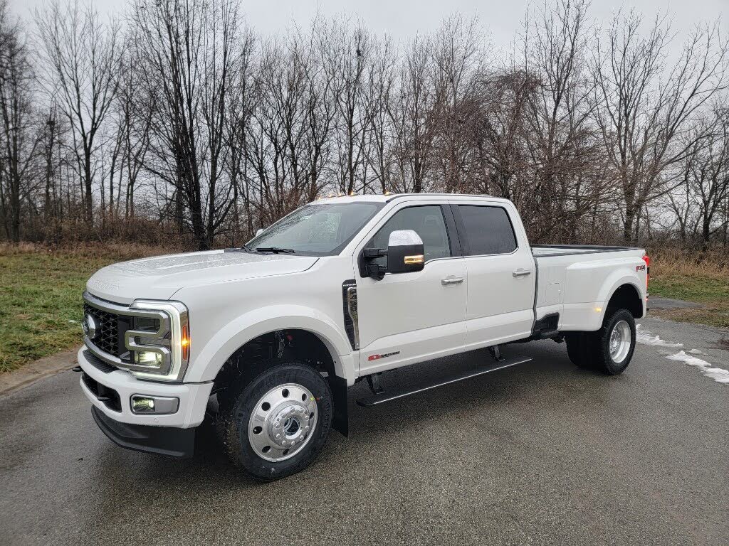2026 Ford F-450 Super Duty Platinum Crew Cab LB DRW 4WD