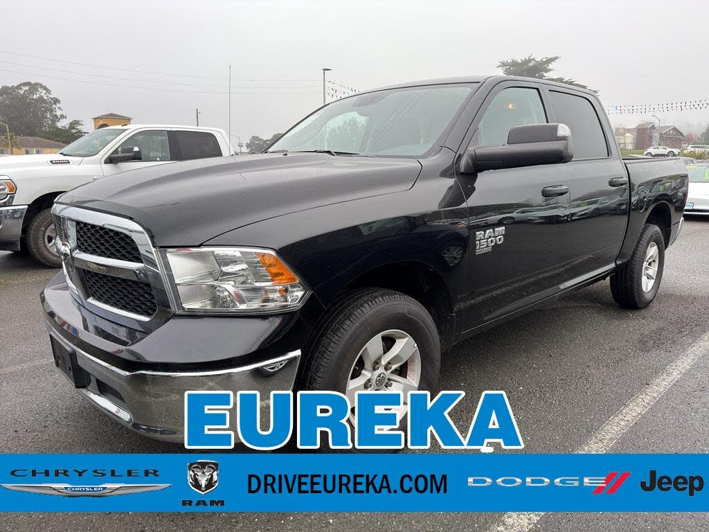 2023 RAM 1500 Classic SLT Crew Cab 4WD