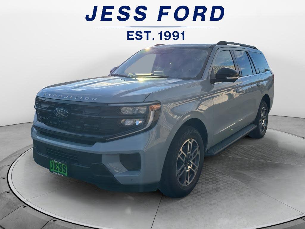 2025 Ford Expedition Active 4WD