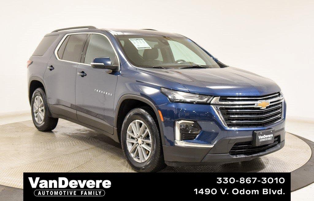 2023 Chevrolet Traverse LT Leather AWD
