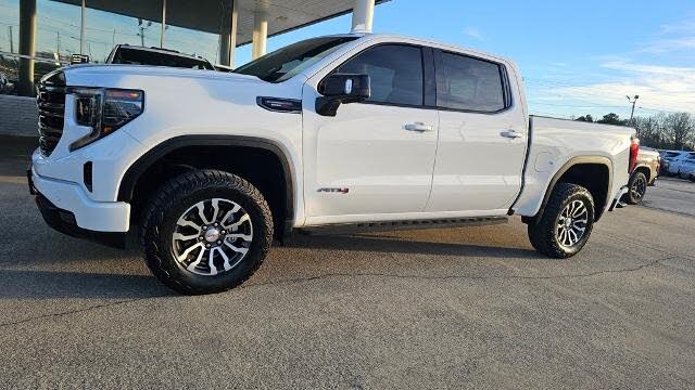 2023 GMC Sierra 1500 AT4 Crew Cab 4WD
