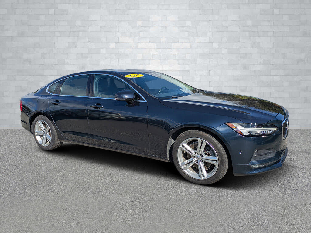 2017 Volvo S90 T5 Momentum