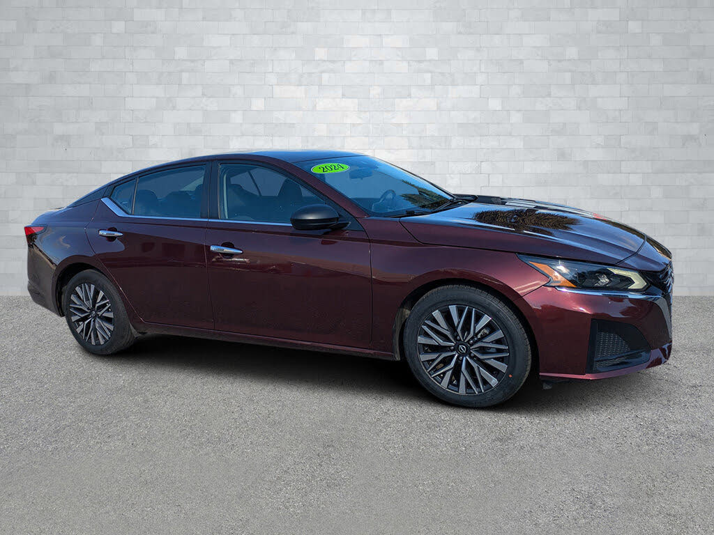 2024 Nissan Altima 2.5 SV FWD