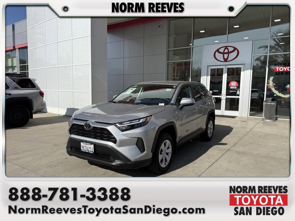 2024 Toyota RAV4 LE FWD