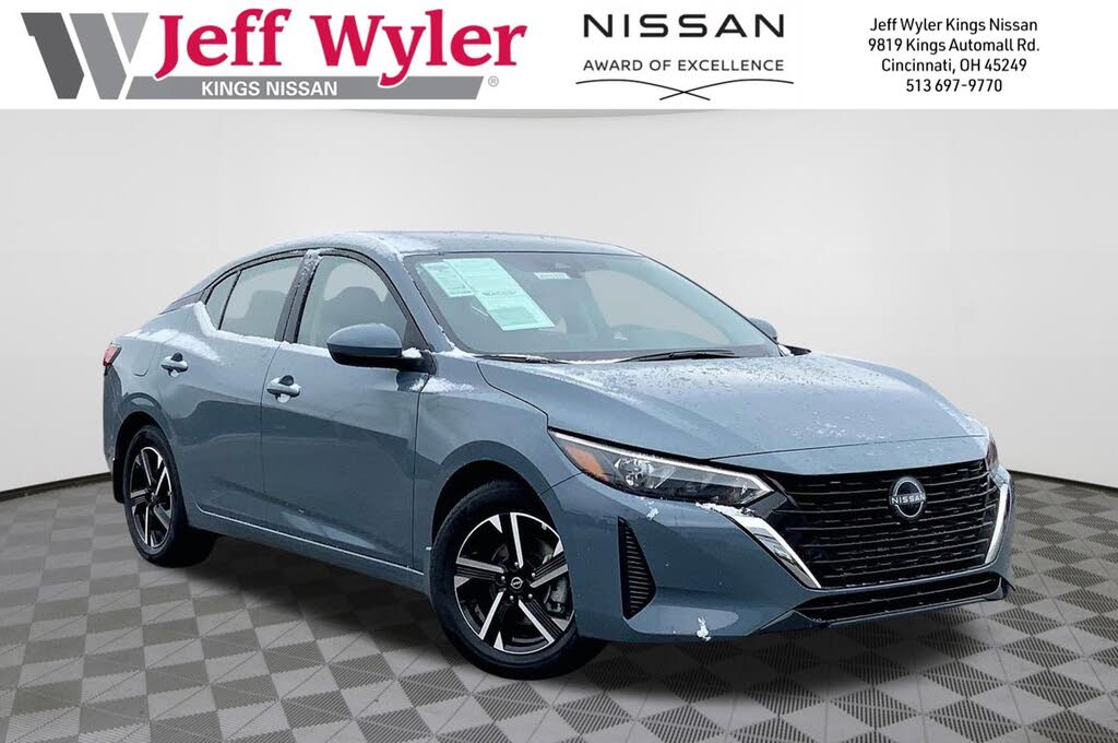 2025 Nissan Sentra SV FWD