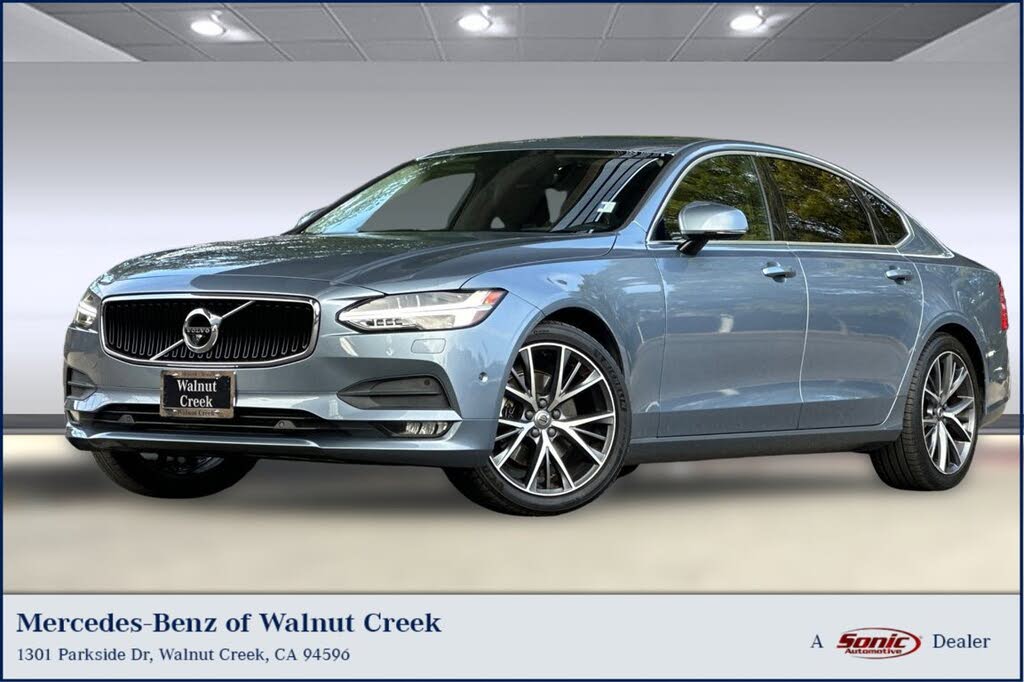 2018 Volvo S90 T5 Momentum AWD