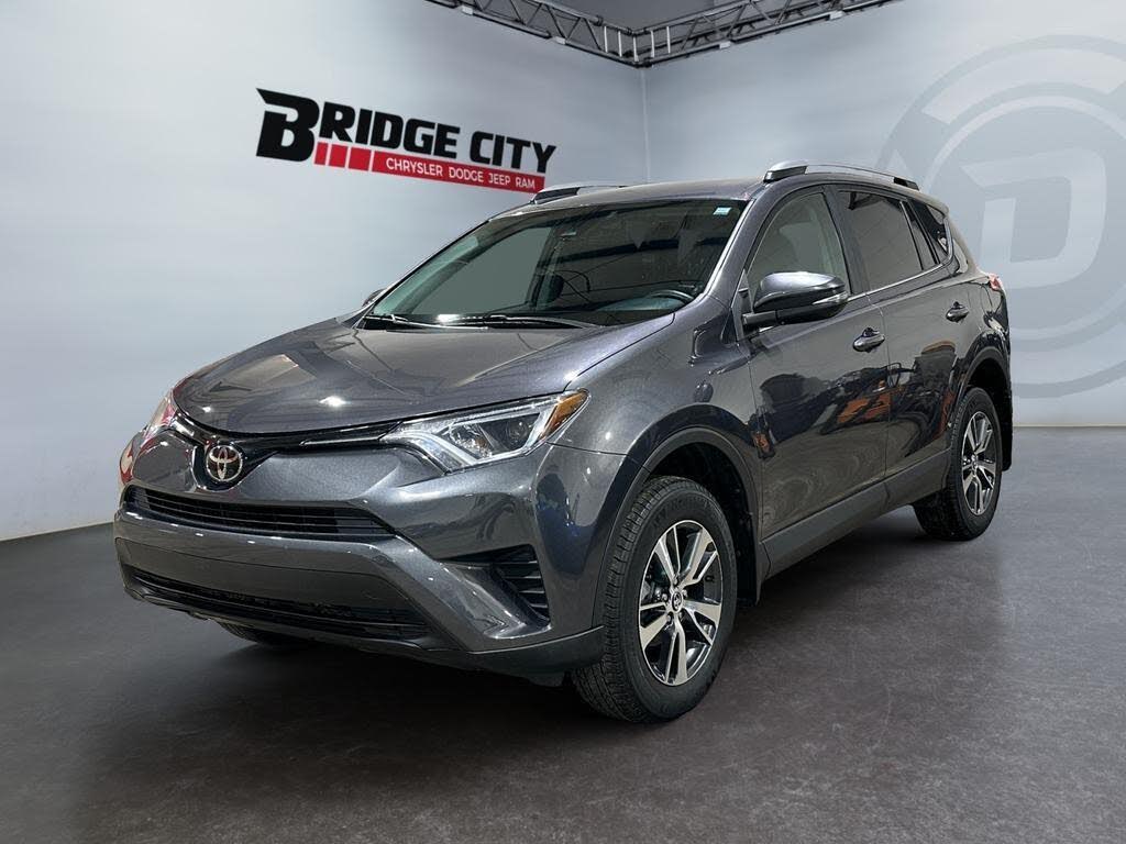 2018 Toyota RAV4 LE AWD
