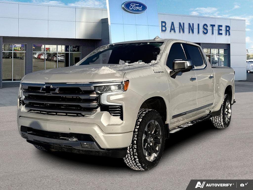 2022 Chevrolet Silverado 1500 High Country Crew Cab 4WD