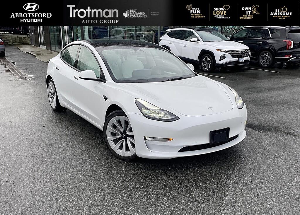 2022 Tesla Model 3 Long Range AWD