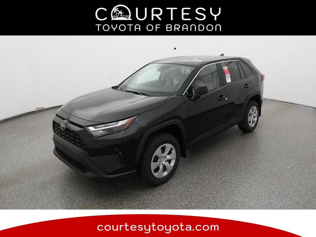 2025 Toyota RAV4 LE FWD