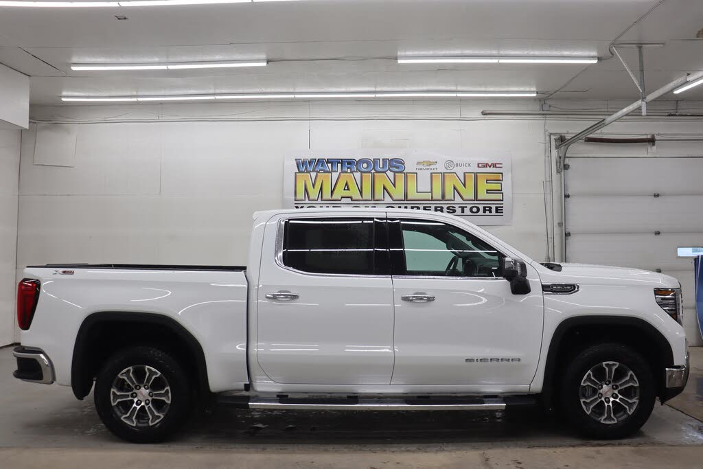 2026 GMC Sierra 1500 SLT Crew Cab 4WD