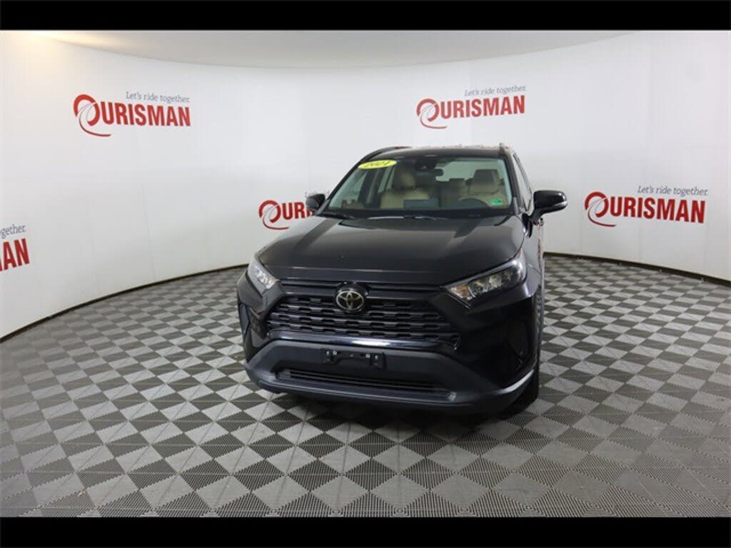 2021 Toyota RAV4 LE AWD