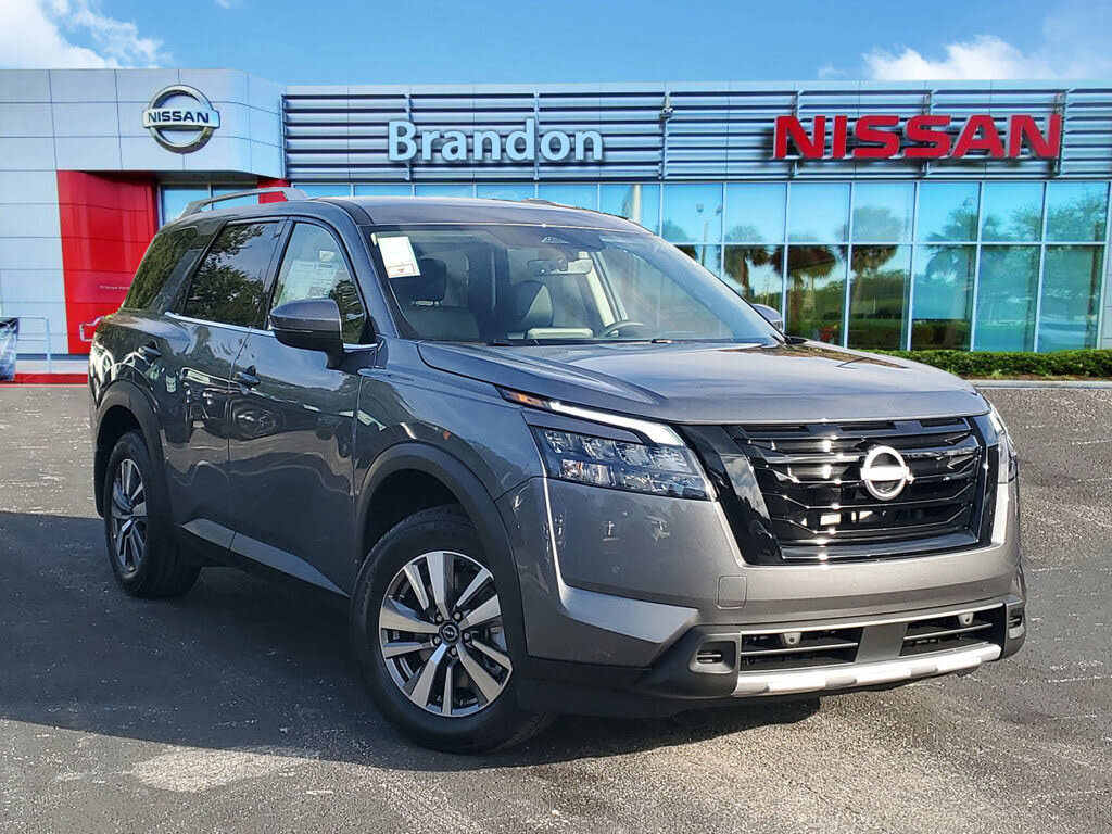 2025 Nissan Pathfinder SL FWD