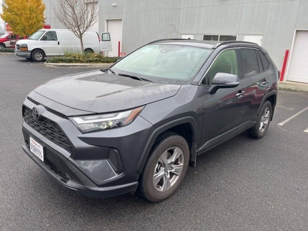 2025 Toyota RAV4 Hybrid XLE AWD