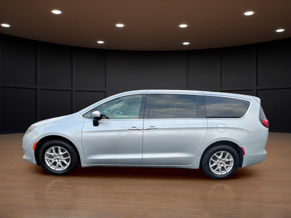 Chrysler Grand Caravan SXT FWD 2023