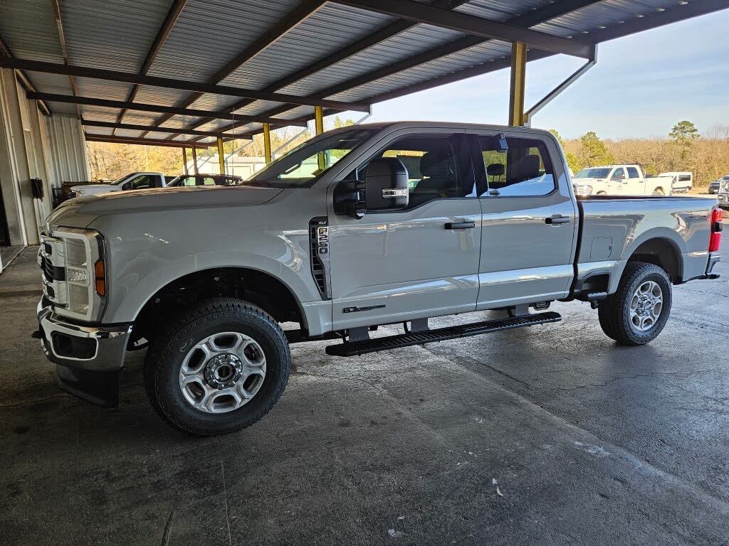 2026 Ford F-250 Super Duty XLT Crew Cab 4WD