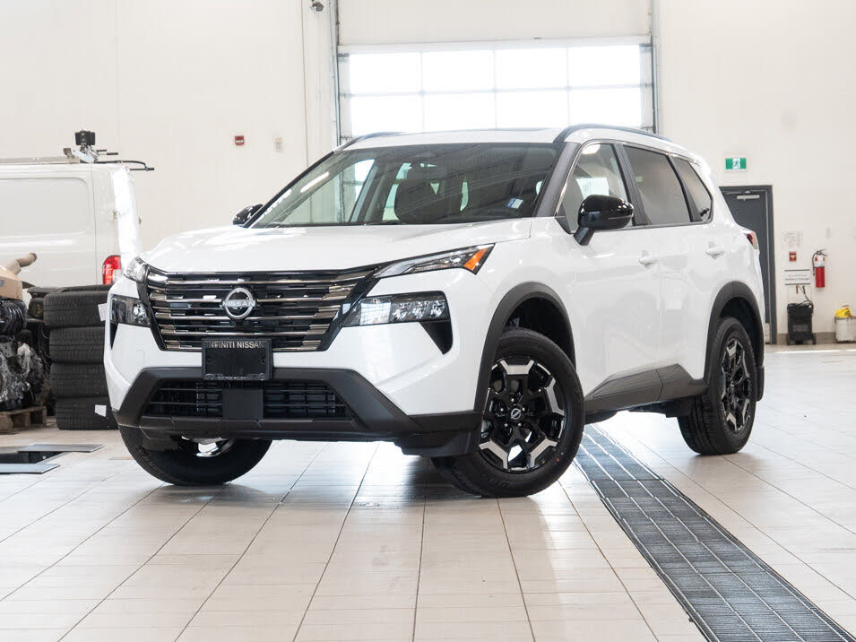 Nissan Rogue Midnight Edition AWD 2025