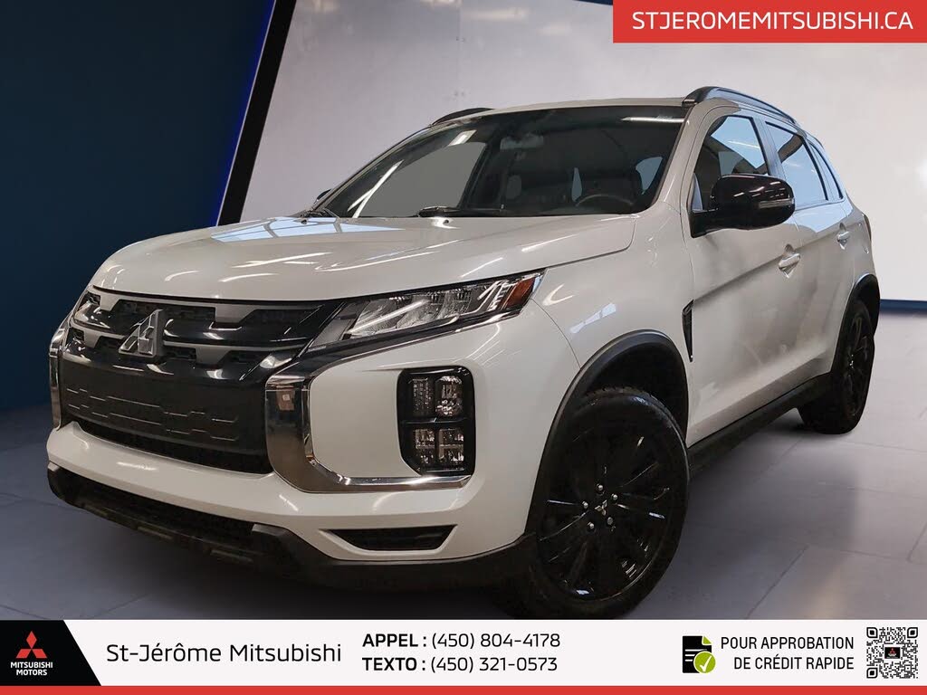 2023 Mitsubishi RVR LE AWC