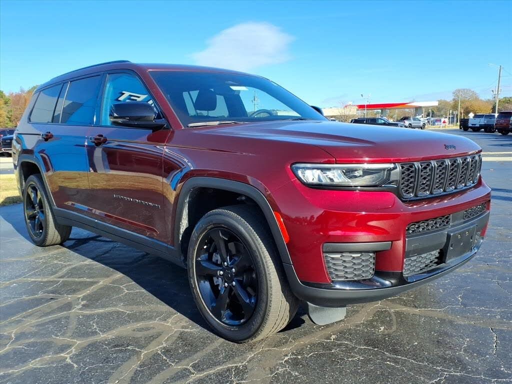 2023 Jeep Grand Cherokee L Altitude 4WD