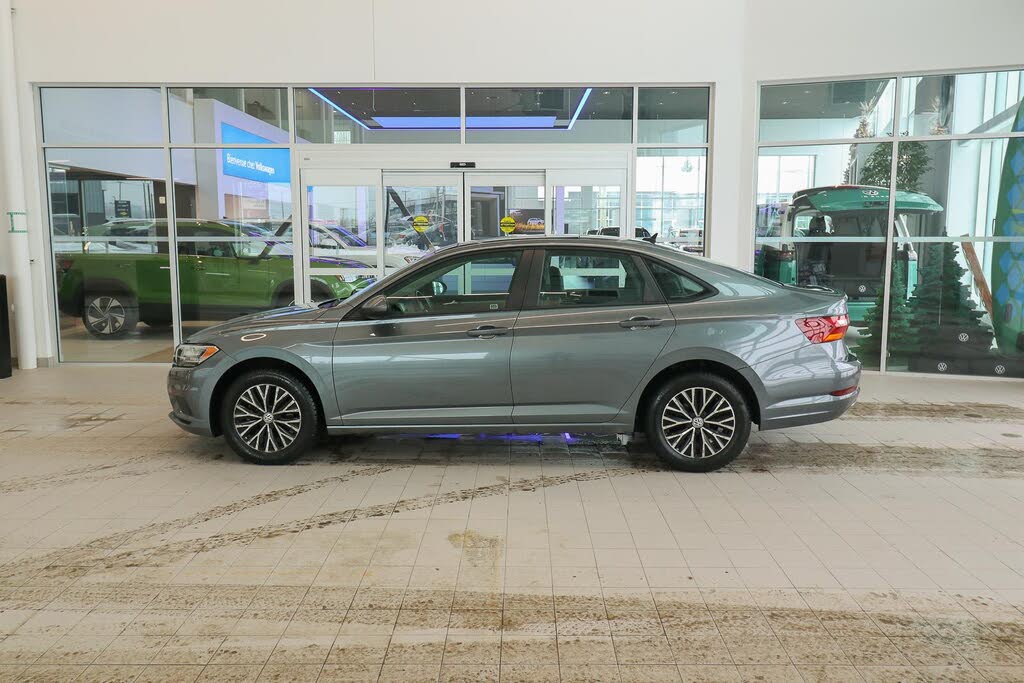 Volkswagen Jetta Highline FWD 2019