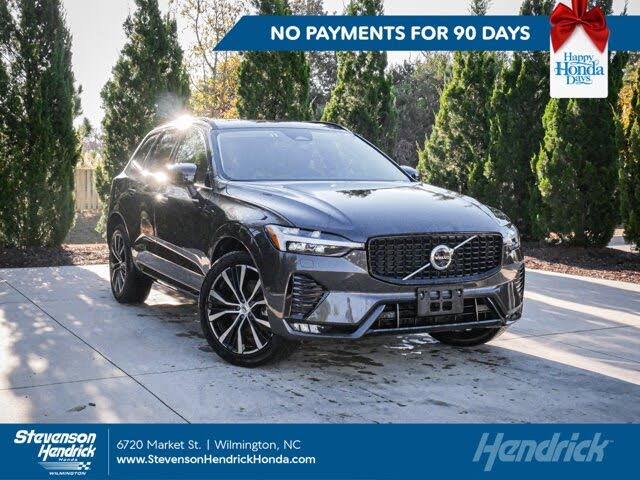 2025 Volvo XC60 B5 Plus Dark Theme AWD