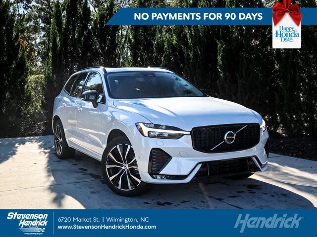 2025 Volvo XC60 B5 Plus Dark Theme AWD