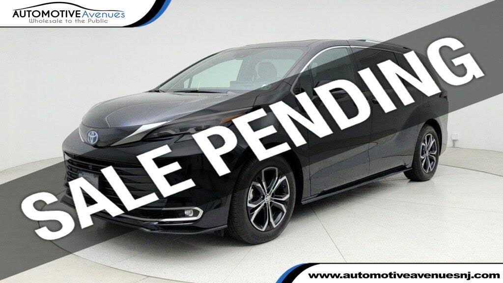 2025 Toyota Sienna Platinum 7-Passenger AWD