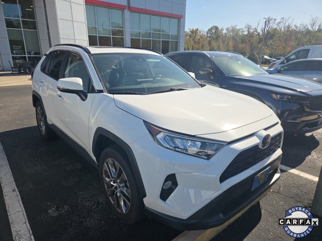 2019 Toyota RAV4 XLE Premium FWD