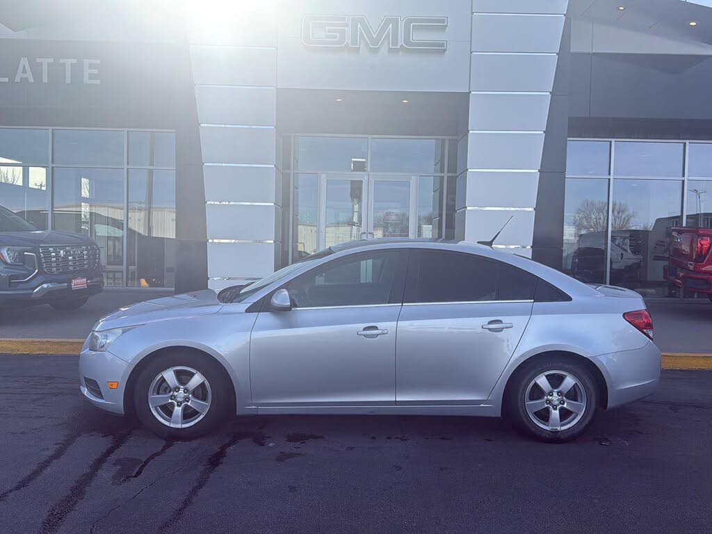 2013 Chevrolet Cruze 1LT Sedan FWD