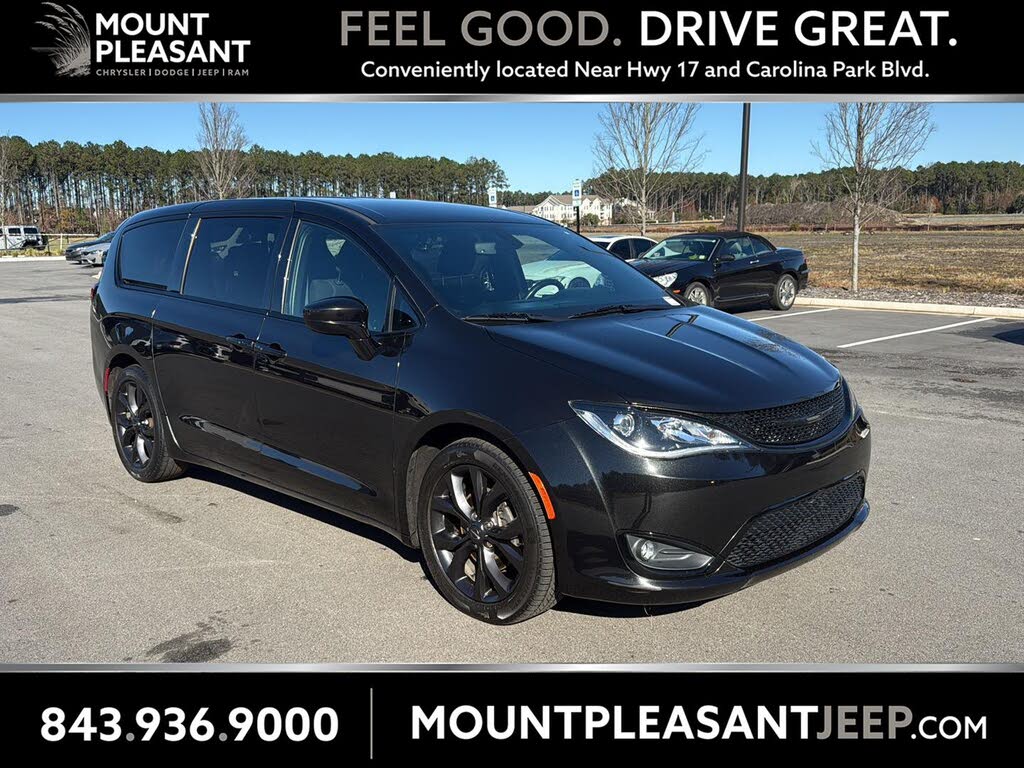 2020 Chrysler Pacifica Touring FWD