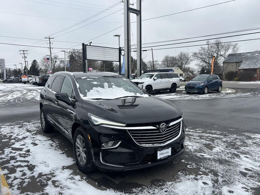 2022 Buick Enclave Essence AWD