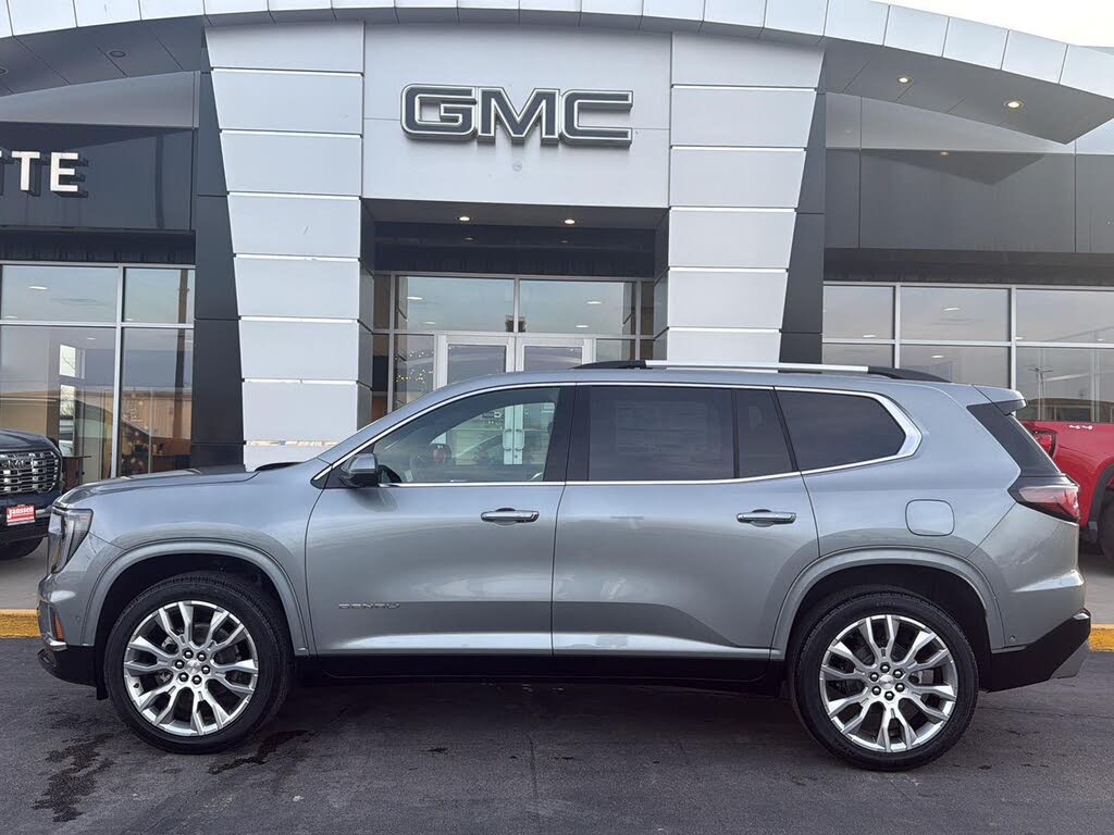 2026 GMC Acadia Denali AWD