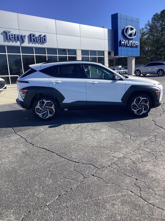 2026 Hyundai Kona SEL Premium FWD