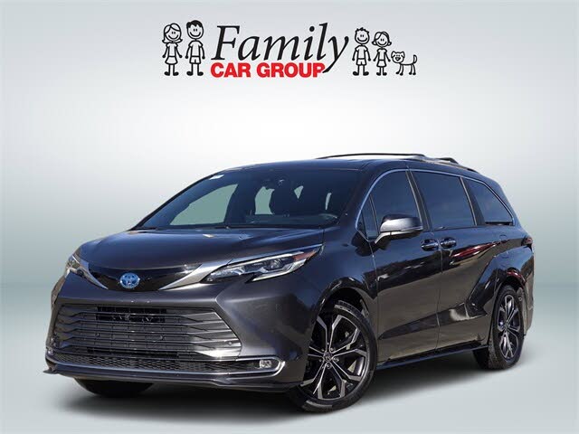 2025 Toyota Sienna Platinum 7-Passenger FWD